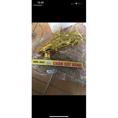 Cúp chiếc giầy vàng
