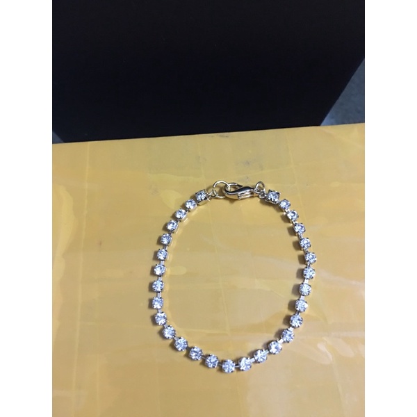 Lắc tay phun đá trắng sáng đẹp si tuyển Nhật