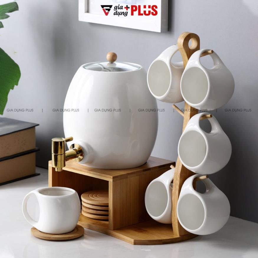 Bộ Chum Đựng Nước Sứ Có Vòi 3 Lít Kèm Kệ Gỗ & 6 Cốc Sứ Màu Trắng Cao Cấp