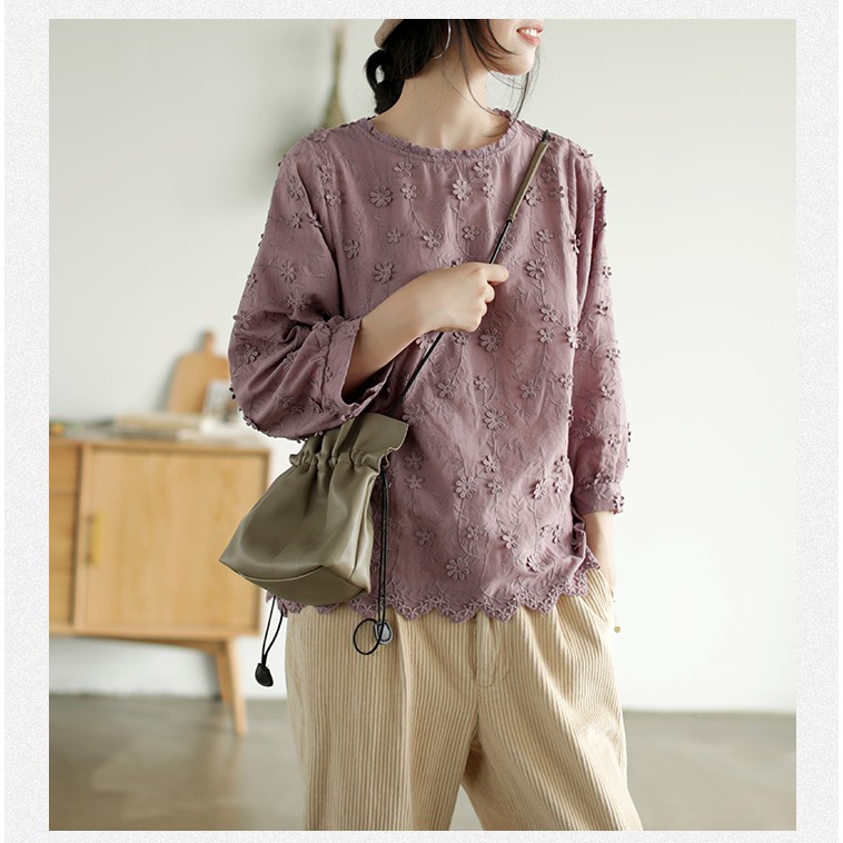 Áo vải linen thêu hoa nổi form rộng | BigBuy360 - bigbuy360.vn