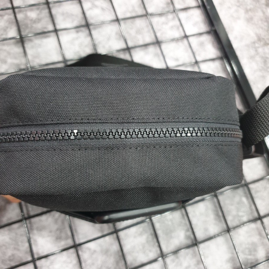 Túi đeo chéo Shoulder Bags Black