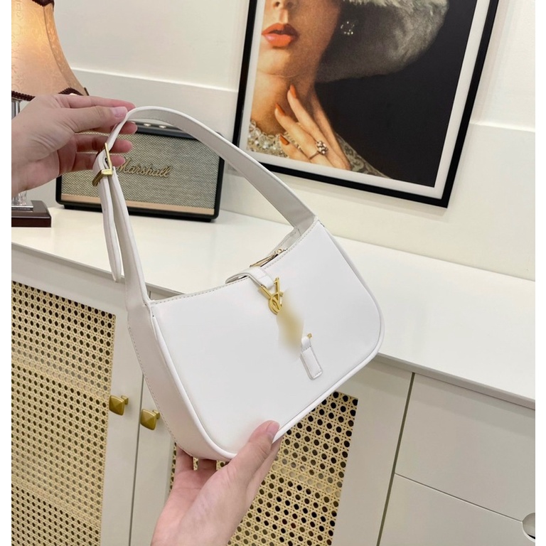 Túi kẹp nách yếu sinh lý 😅