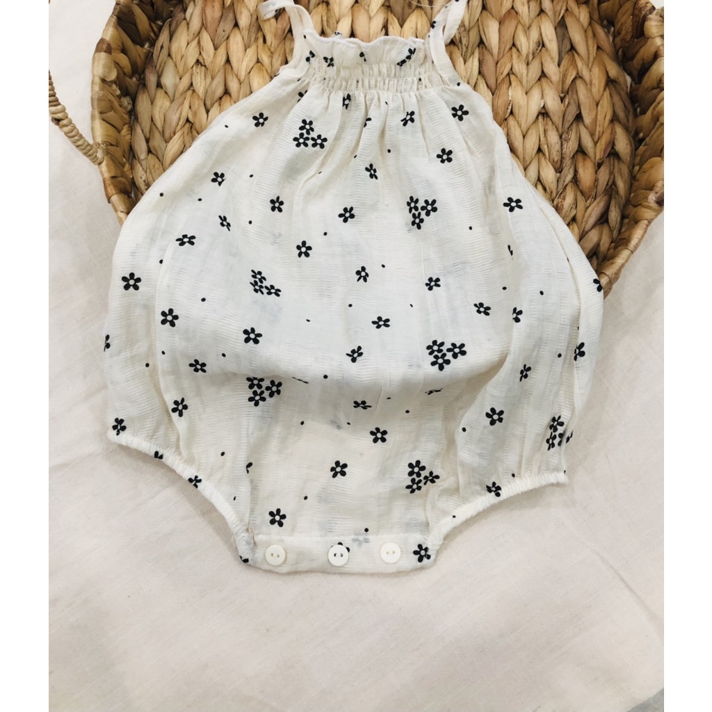 Áo liền quần, bodysuit cho bé gái sơ sinh,6 tháng, 1 tuổi, 2 tuổi  100% vải cotton thấm hút mồ hôi, mềm mịn.