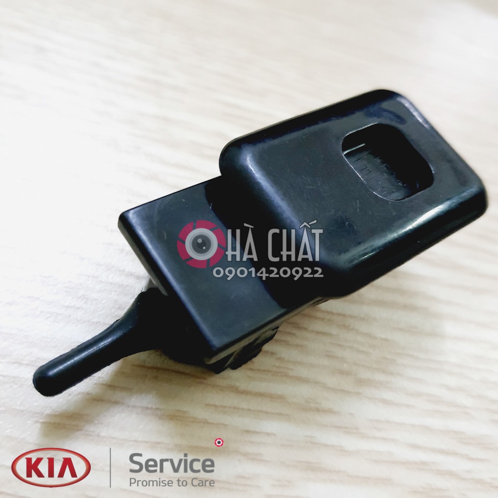 Nút gài cốp đựng đồ KIA MORNING CERATO K3 SORENTO ... - Nút gài táp lô nhập khẩu chính hãng KIA MOTORS - HYUNDAI MOBIS