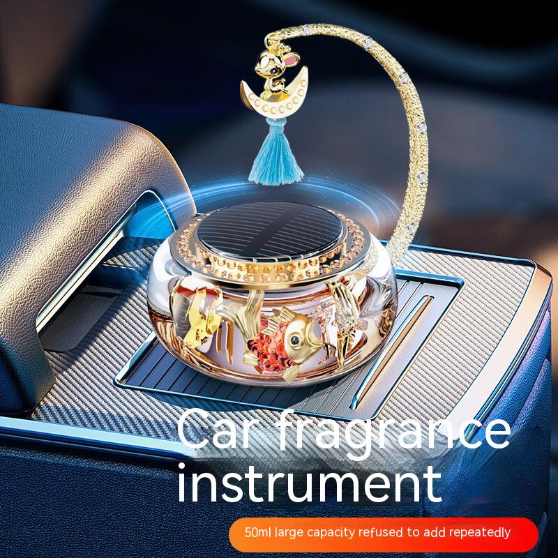 Nước Hoa Hình Cá Vàng Năng Lượng Mặt Trời Xoay Được Trang Trí Xe Hơi