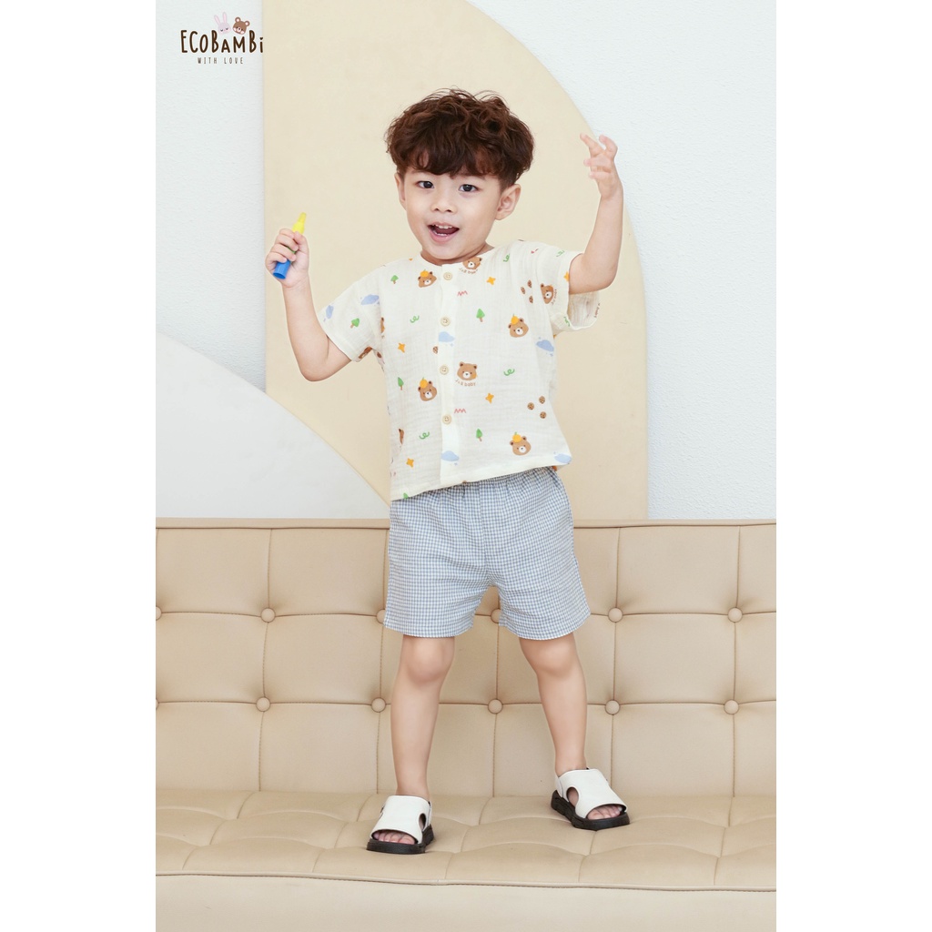 Bộ cotton Muslin Unisex tay ngắn, QUẦN SHORTS phong cách Hàn Quốc in Gấu phối quần kẻ sọc caro cho bé ECOBAMBI