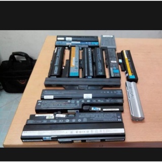 Pin laptop cũ bóc máy cho ae lấy cell