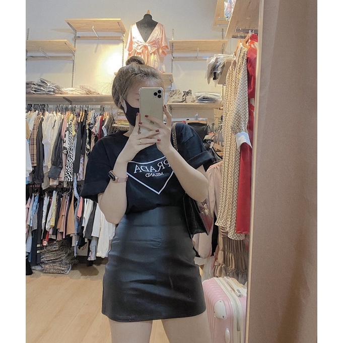 Áo thun prada phối chân váy da lì (hình thật )