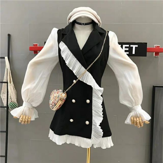 Đầm tay xòe thắt eo thanh lịch