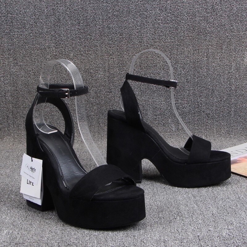 Sẵn. sandal BSK 😅 sandal nhung Bershka 🖤 tăng chiều cao 🤝 có sẵn giao luôn