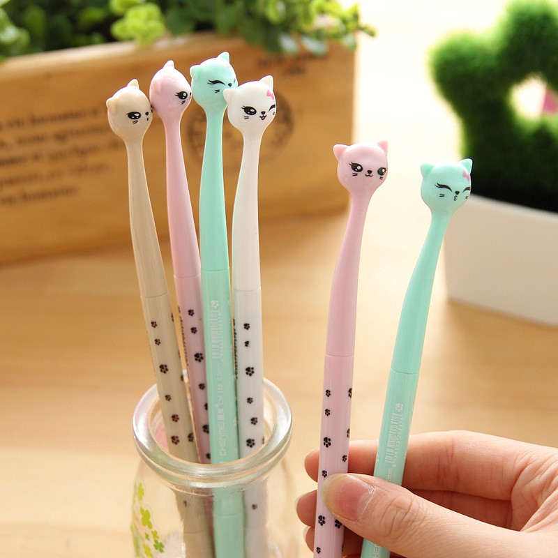 Bút bi nước mèo đốm