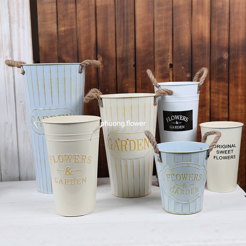 Chậu sắt xô cắm hoa bình kim loại decor vintage trang trí nhiều mẫu size sơn tĩnh điện in chữ Garden sáng bóng bền đẹp