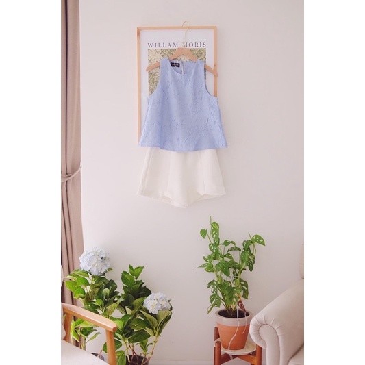 Áo lụa sát nách