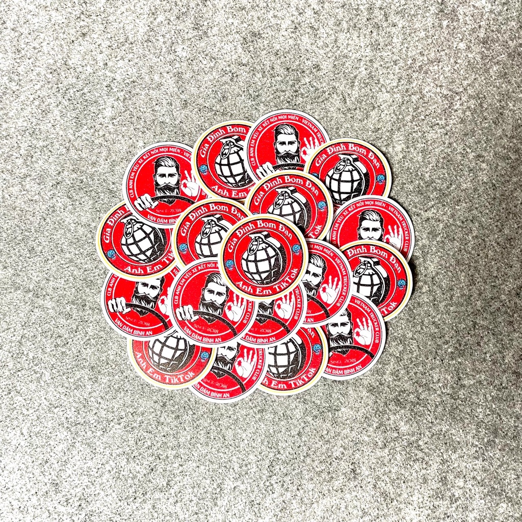 15 tem nhỏ hình CLB - Ông già - Bom Đạn kích thước 5,5cm