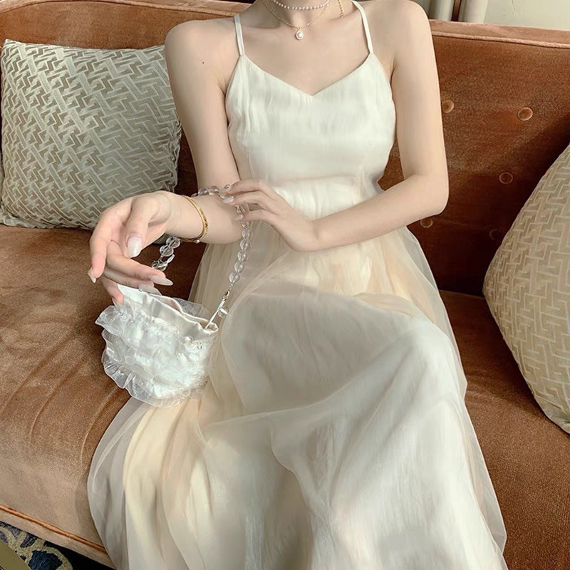 Váy 2 dây đi biển tiểu thư (có sẵn) | BigBuy360 - bigbuy360.vn