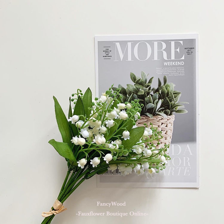 Hoa Lily Giả Trang Trí Nội Thất Đẹp Mắt