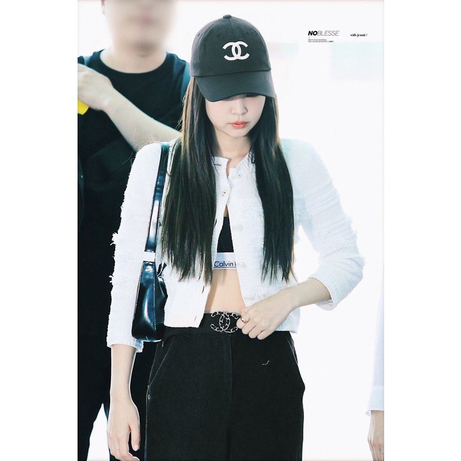 Nón Cha.nel Đen Jennie