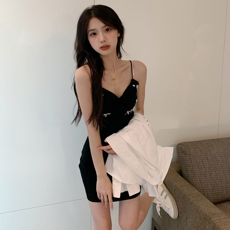 Đầm hai dây dệt kim ZHELIHANGFEI màu đen đính nơ ôm dáng quyến rũ