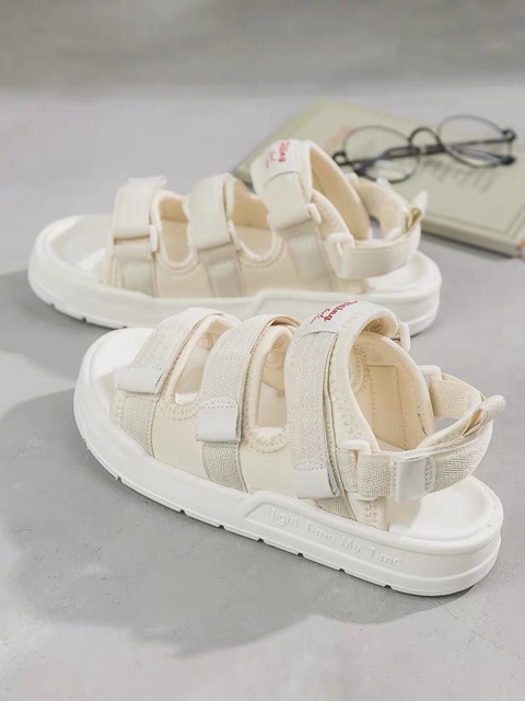 SANDAL ĐI HỌC NỮ IN CHỮ FITTING ĐẾ CỰC ÊM