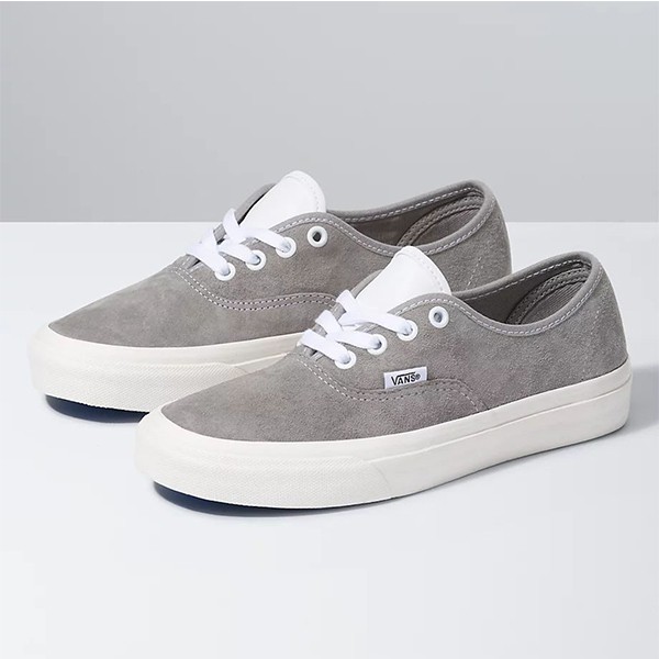 [Mã FAMALLT5 giảm 15% đơn 150k] Giày Vans Authentic Pig Suede - VN0A2Z5I18P