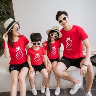 Áo thun gia đình in bắn tim xmiss