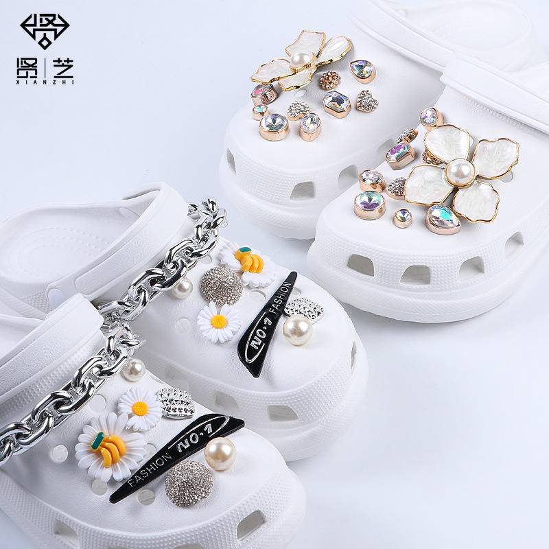 sticker dép crocsPhụ Kiện Trang Trí Giày DIY Đẹp Mắt Tiện Dụng