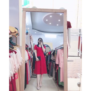 váy xoè cổ vuông