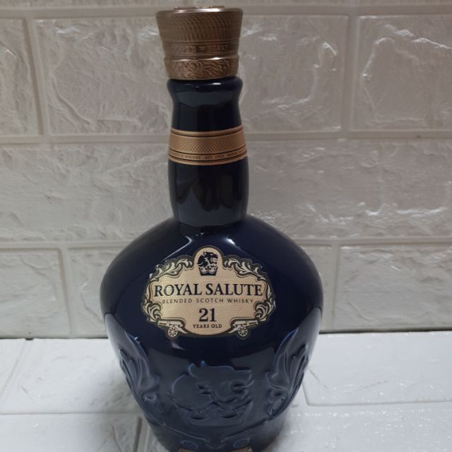 Vỏ chai chivas 21 1 lít vỏ chai giá rẻ bán vỏ chai giá vỏ chai sưu tầm vỏ chai đẹp vỏ chai trang trí vỏ chai độc lạ