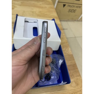 Điện thoại Nokia 701 - 8 GB