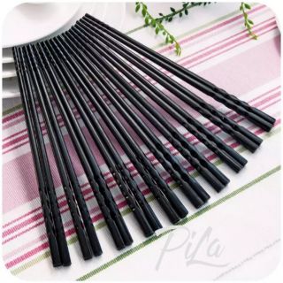 Bộ 10 Đôi Đũa Nhựa Xoắn Chịu Nhiệt Hàng Việt Nam