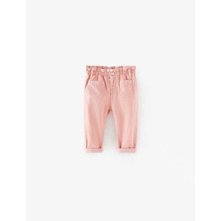 Quần jean hồng Zara dư xịn đét.