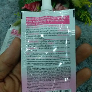 Kem dưỡng  trắng da garnier