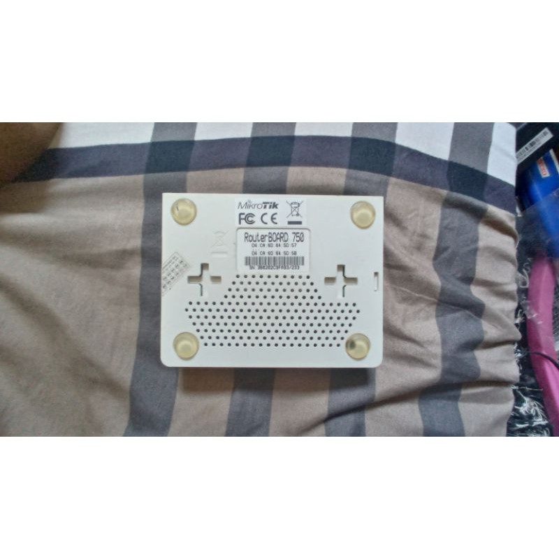 Combo mikrotik gr3 + unifi ac pro