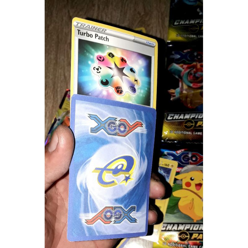 sét 12 pack có 96 thẻ bài Pokemonn_Champion Path VMax bằng giấy bóng cứng óng ánh tiếng Anh