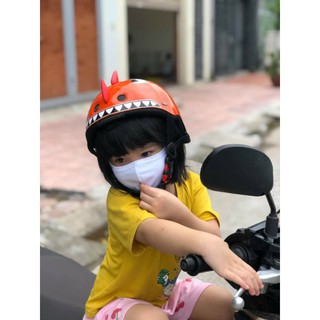 Mũ bảo hiểm khủng long