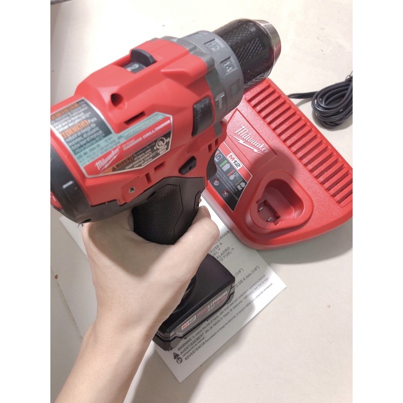 Bộ milwaukee  2504 m12