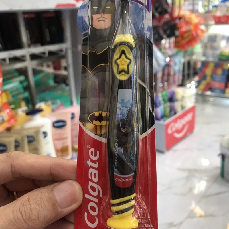 Bàn chải cho bé 5-9 tuổi Colgate Batman siêu mềm