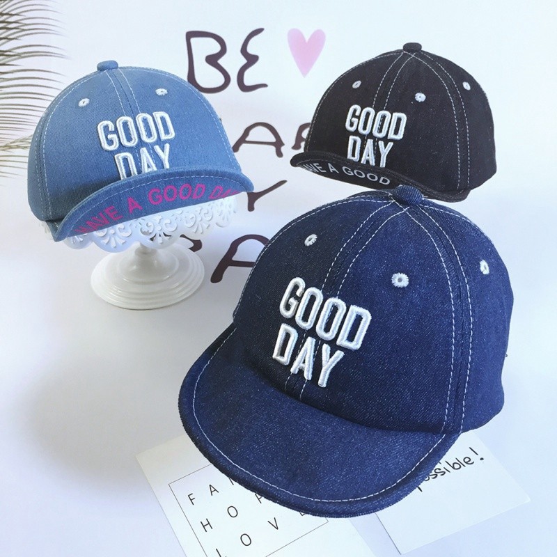 Mũ bóng chày in chữ đáng yêu