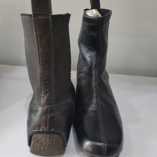 bốt da jopker cá tính size 36 ( da thật bao lỗi)