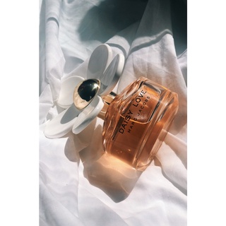 /𝗕𝗮𝗰𝗸𝘁𝗼𝟵☺'𝘀/ Nước hoa dùng thử Nữ Marc Jacobs Daisy Love EDT ♡