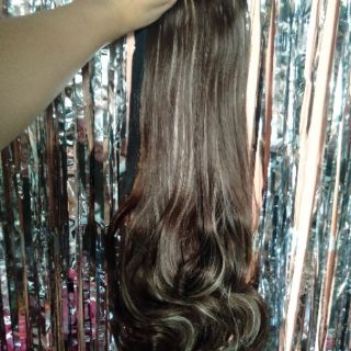 Tóc cột xoăn line ngắn