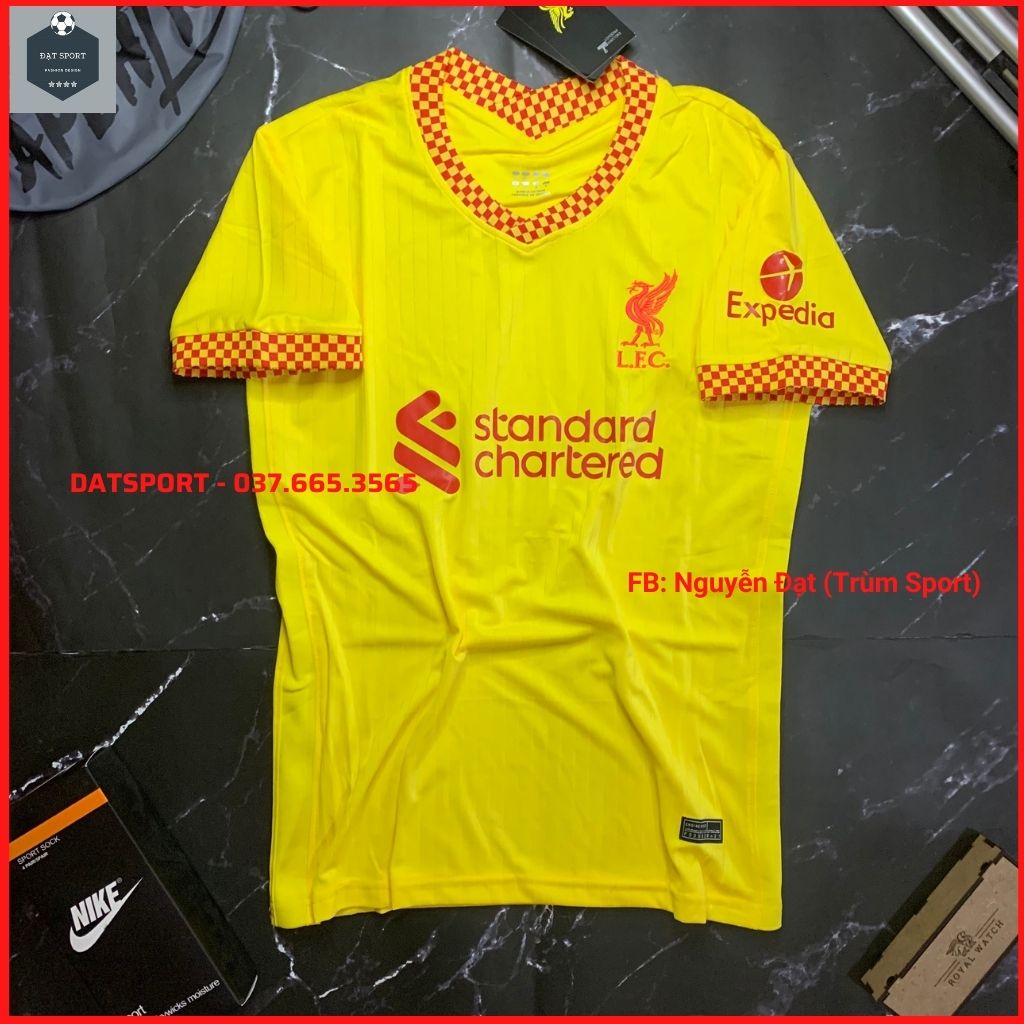 Áo Bóng Đá Liverpool Vàng 21/22 ✨ Hàng Vải Đẹp ✨ Bộ Quần Áo Bóng Đá Liverpool Vàng 2021/22. Cam Kết Y Hình 100%