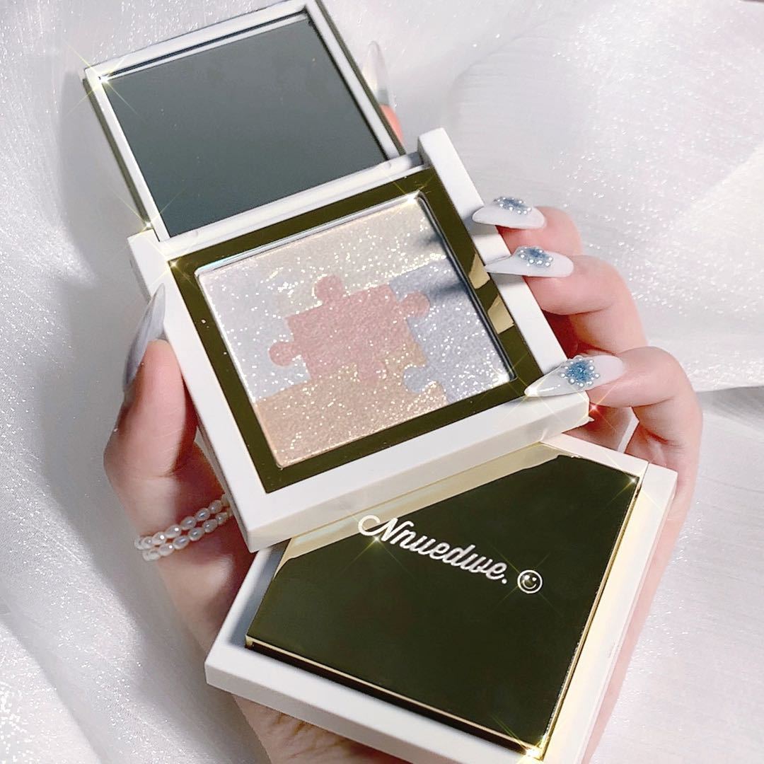 [Hàng mới về] Bảng Phấn Bắt Sáng Nnuedwe Tạo Khối Với 5 Màu Sắc Trang Điểm Tự Nhiên Tiện Dụng