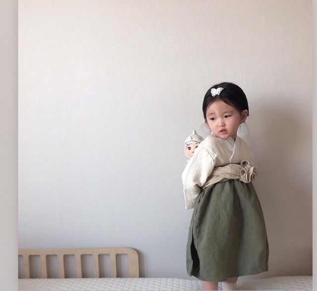 HANBOK CÁCH TÂN  BÉ GÁI