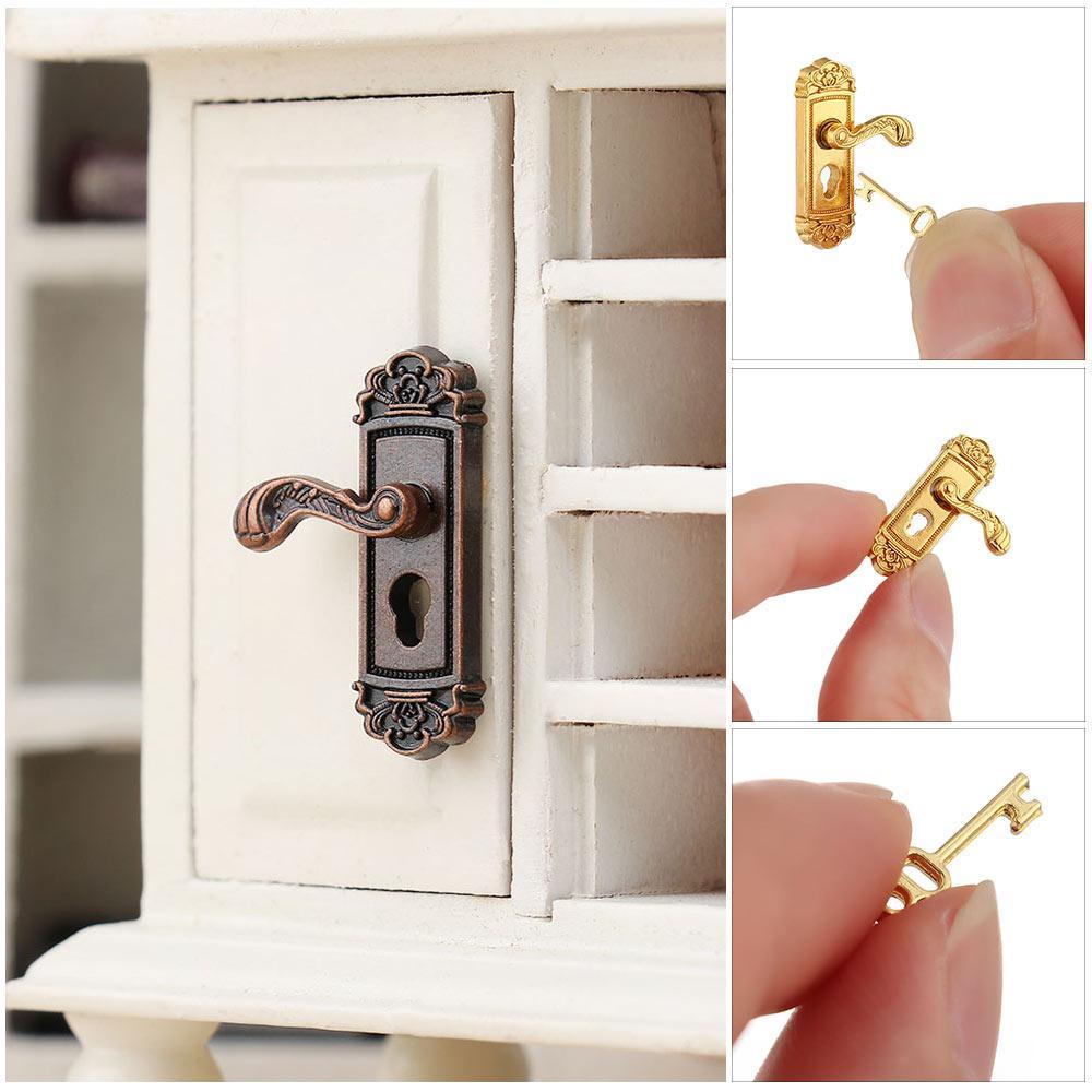 Bộ Ổ Khóa Và Chìa Khóa Bằng Đồng Thau Phong Cách Retro Dành Cho Nhà Búp Bê