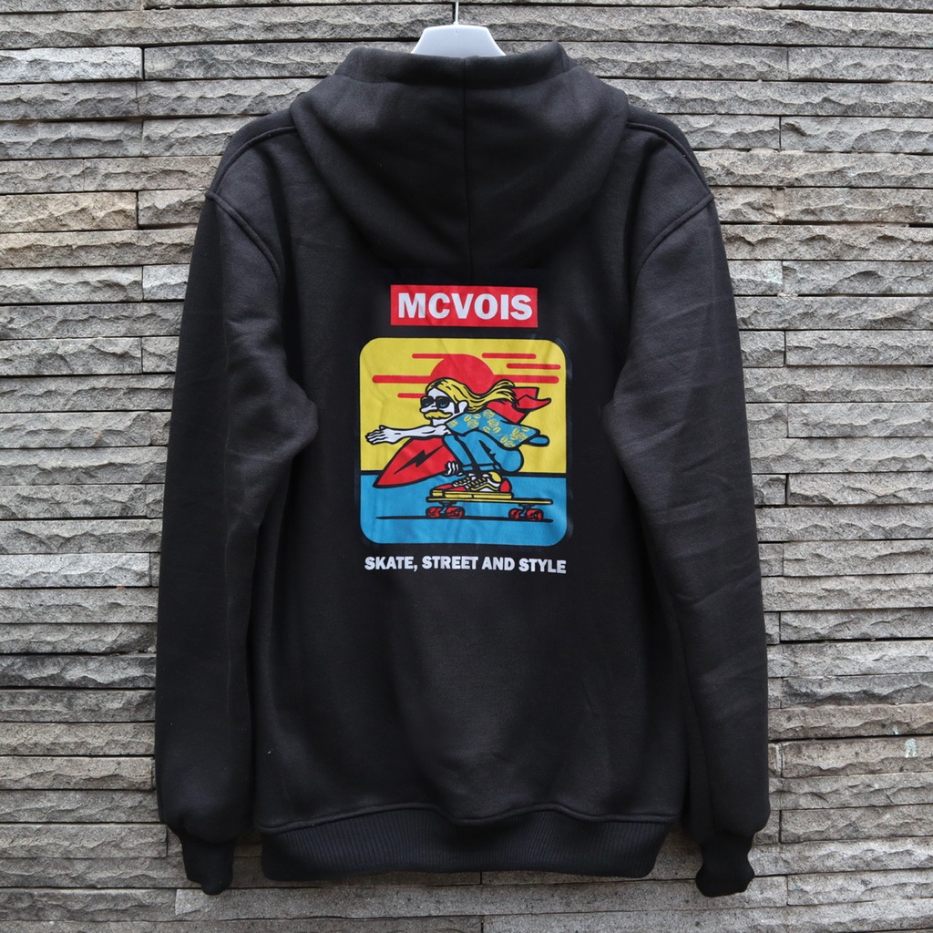 Áo Hoodie in chữ Mcvois lướt sóng | BigBuy360 - bigbuy360.vn