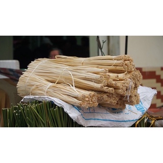 Lạt Giang gói bánh chưng 20 chiếc