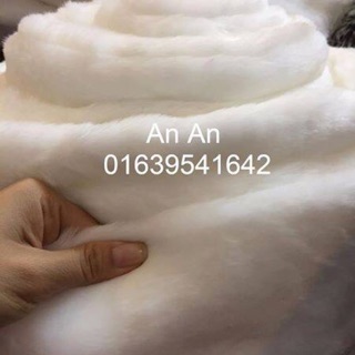Thảm lông trắng lông ngắn mịn