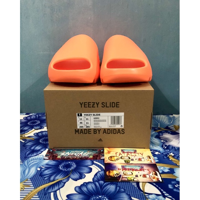 'Dép' adidas Yeezy Slide Enflame Orange