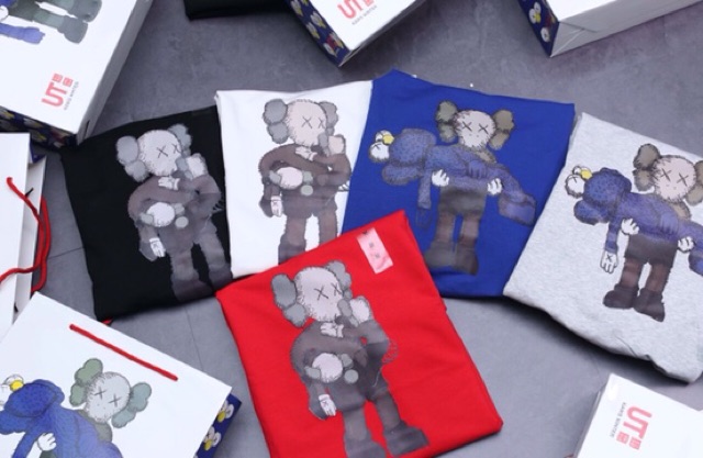 Áo thun dài tay KAWS Sweatshirt 2019 | BigBuy360 - bigbuy360.vn